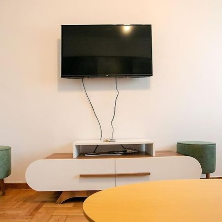 Stylish And Comfortable Apartment Athènes Extérieur photo