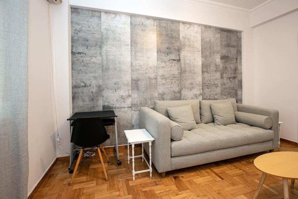Stylish And Comfortable Apartment Athènes Extérieur photo