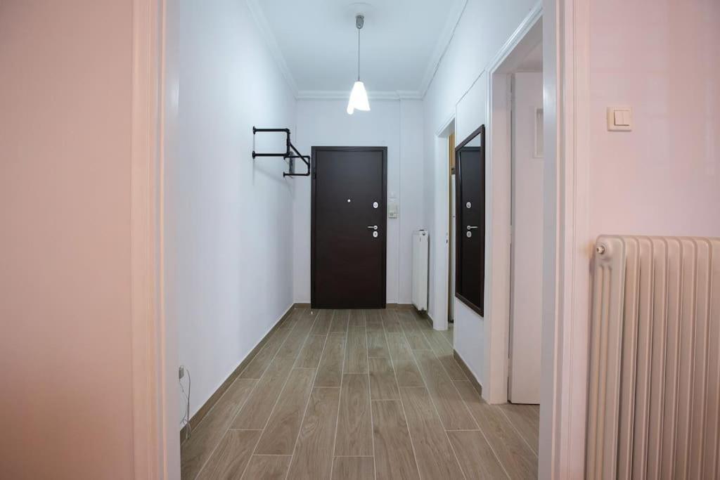 Stylish And Comfortable Apartment Athènes Extérieur photo